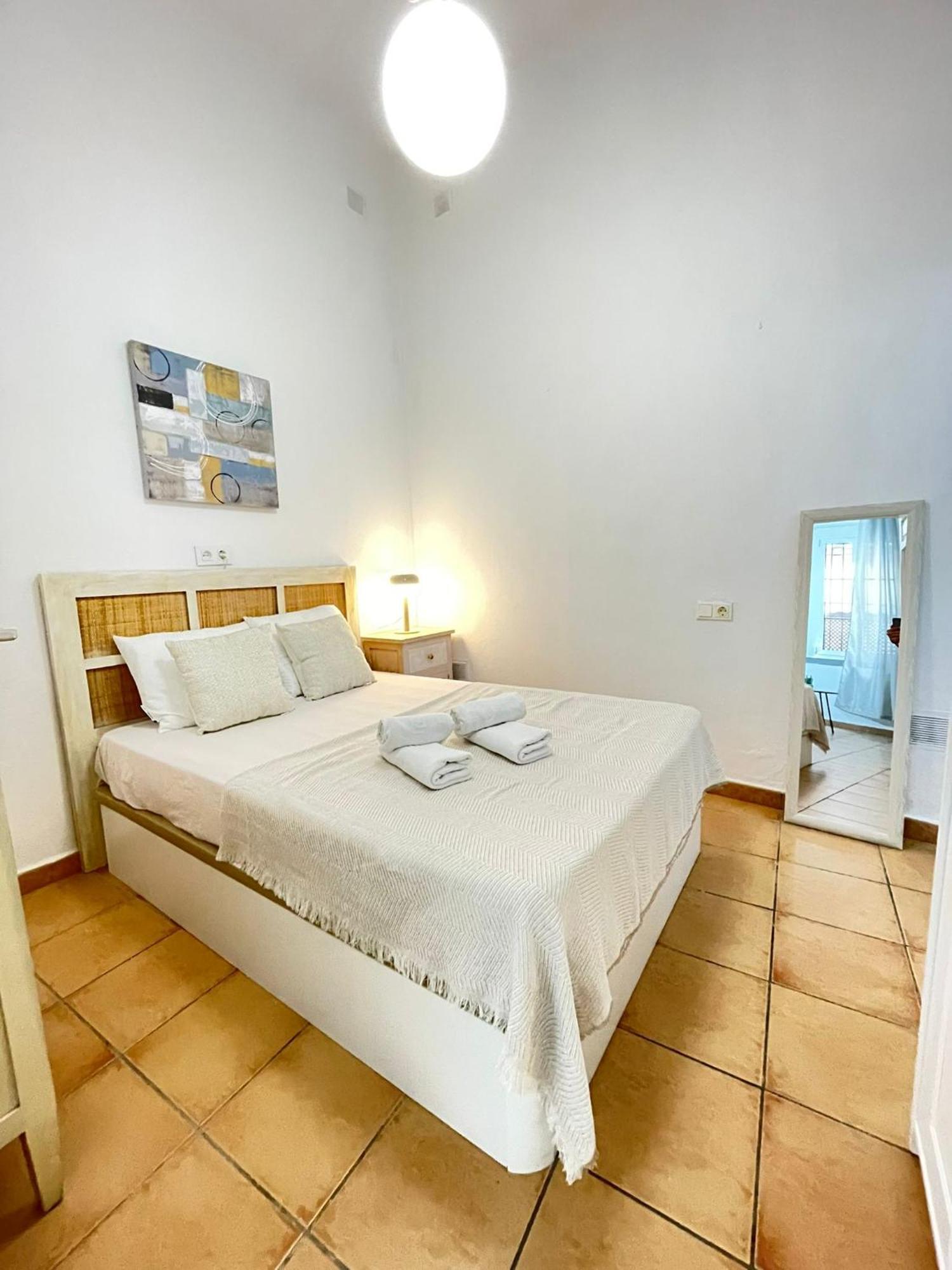 Ferienwohnung Santa Paula. Centrico Y Acogedor. Sevilla Exterior foto